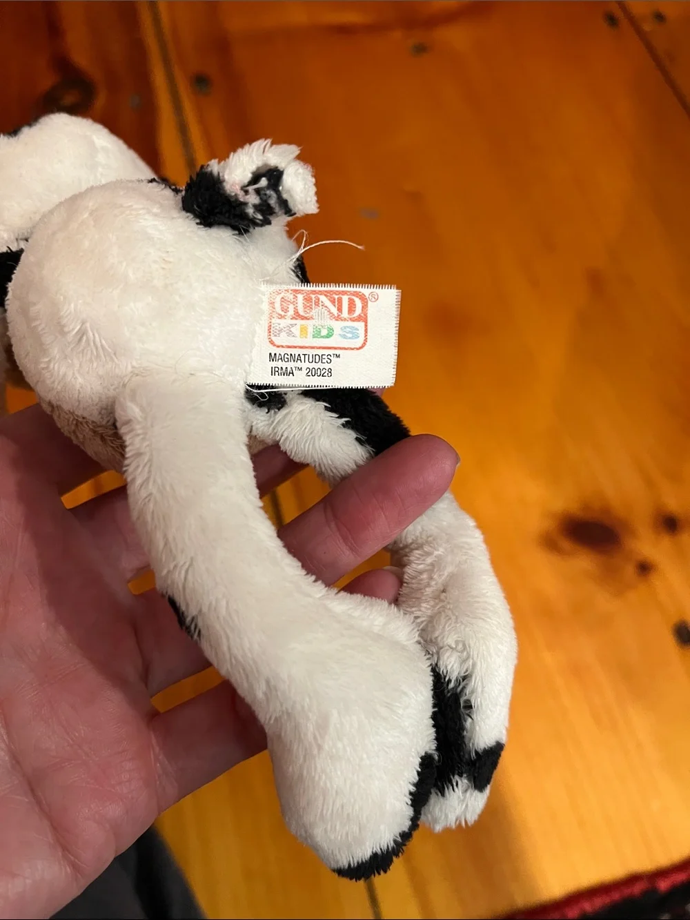 Gund magetic paws